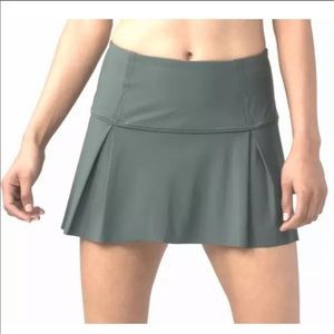 Lululemon Lost in Pace Skort Green 8 Tall